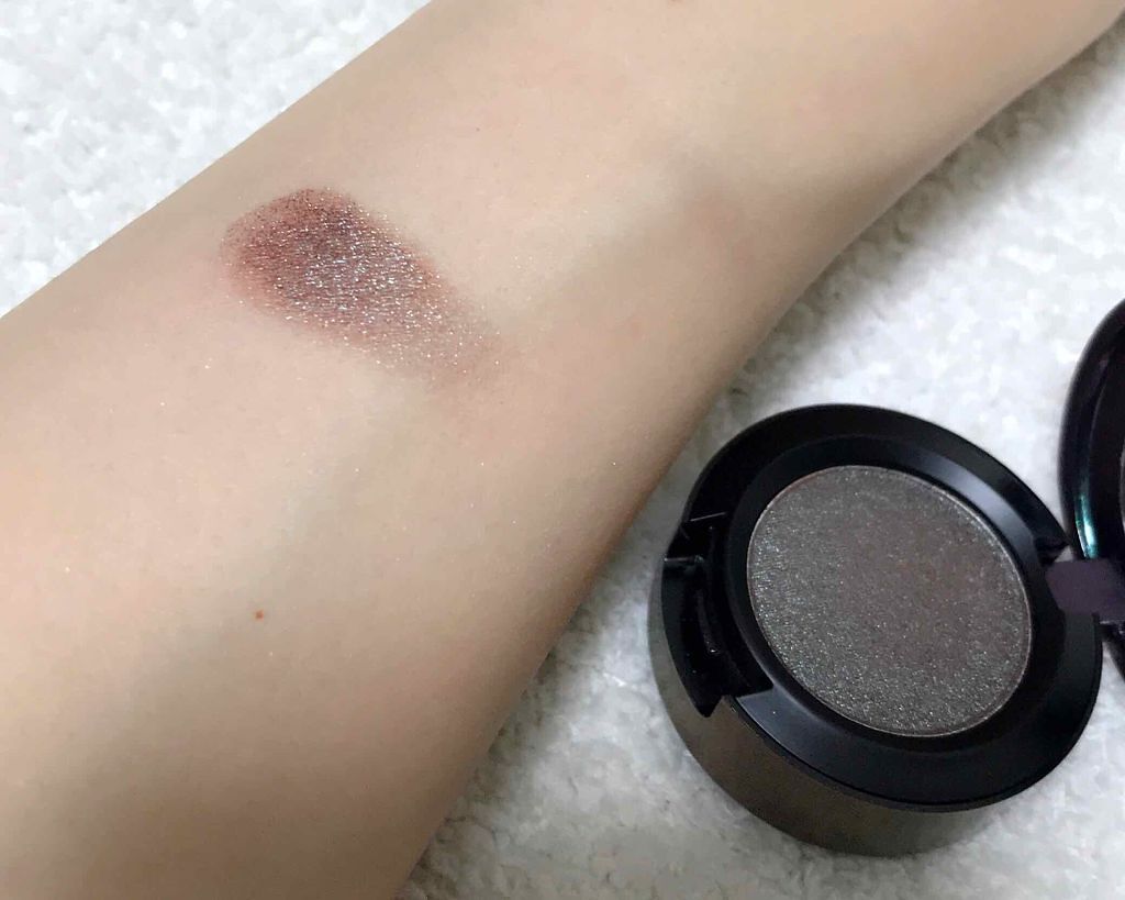 スモール アイシャドウ オー/M・A・C/単色アイシャドウを使ったクチコミ（2枚目）