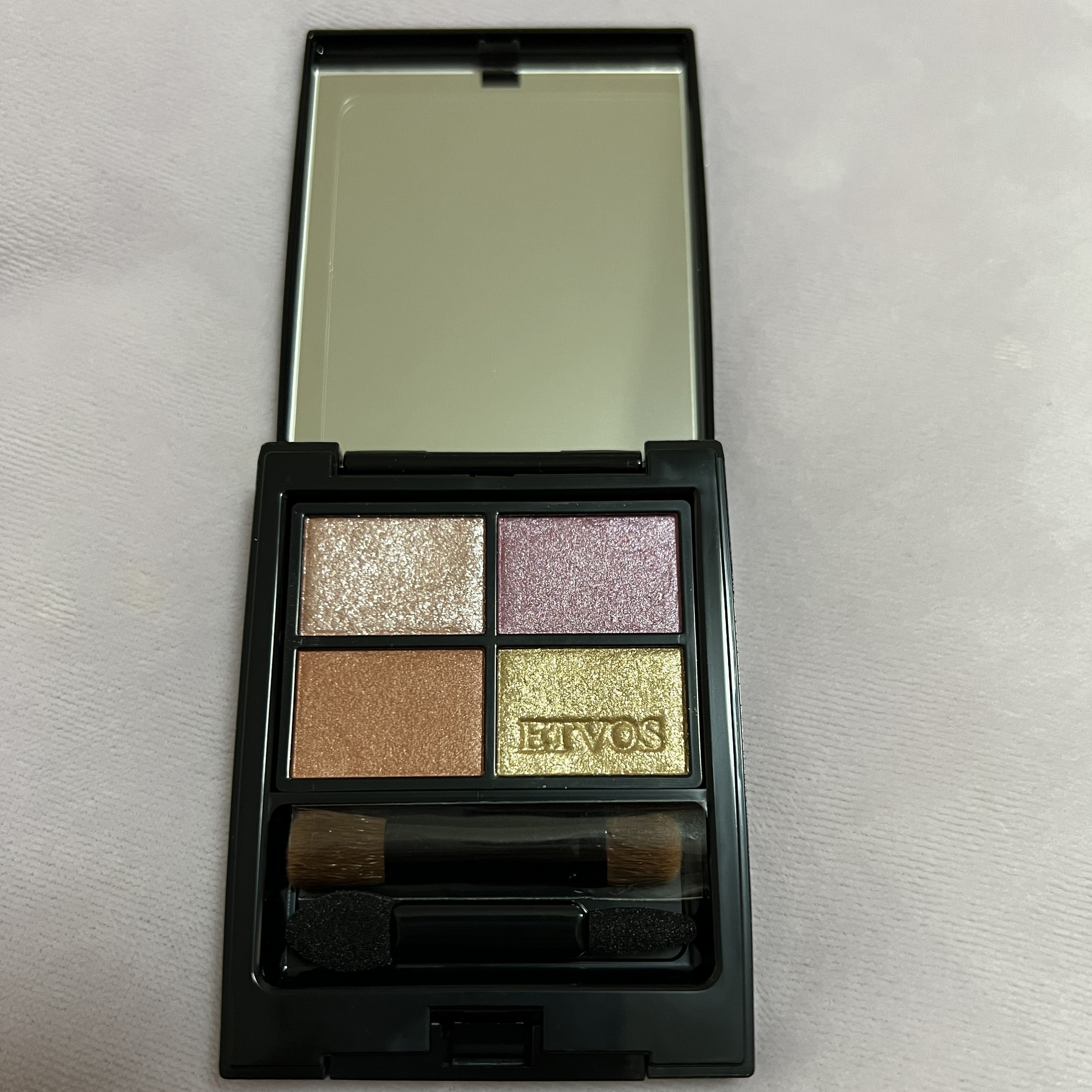 ミネラルクラッシィシャドー/エトヴォス/アイシャドウパレットを使ったクチコミ（1枚目）
