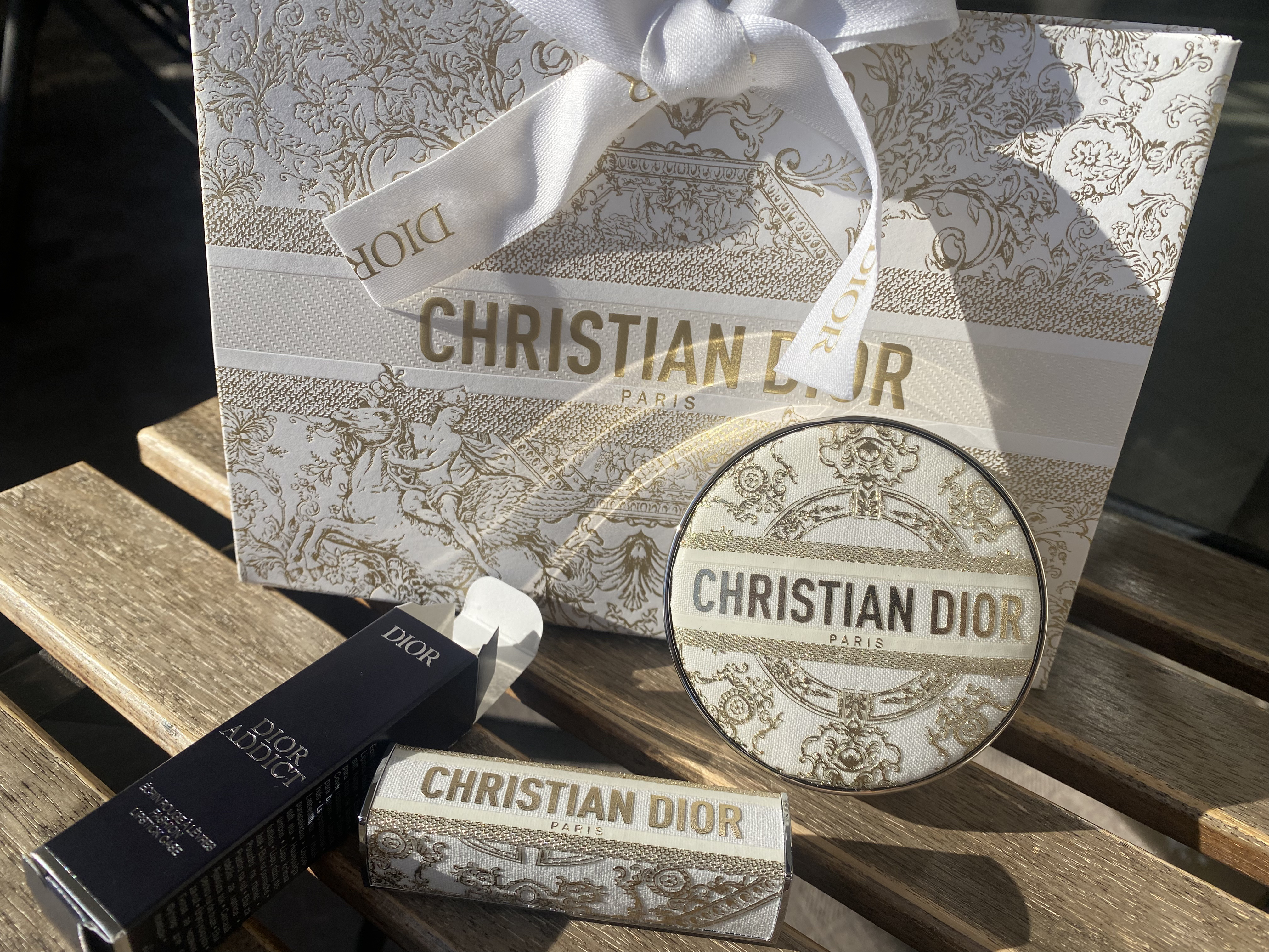 Dior ディオールスキン フォーエヴァー クッション  ケース（クリスマス コレクション 2023 数量限定品）のクチコミ「①クチュール リップスティック ケース
チュイルリー
（クリスマス コレクション 2023 数.....」（1枚目）