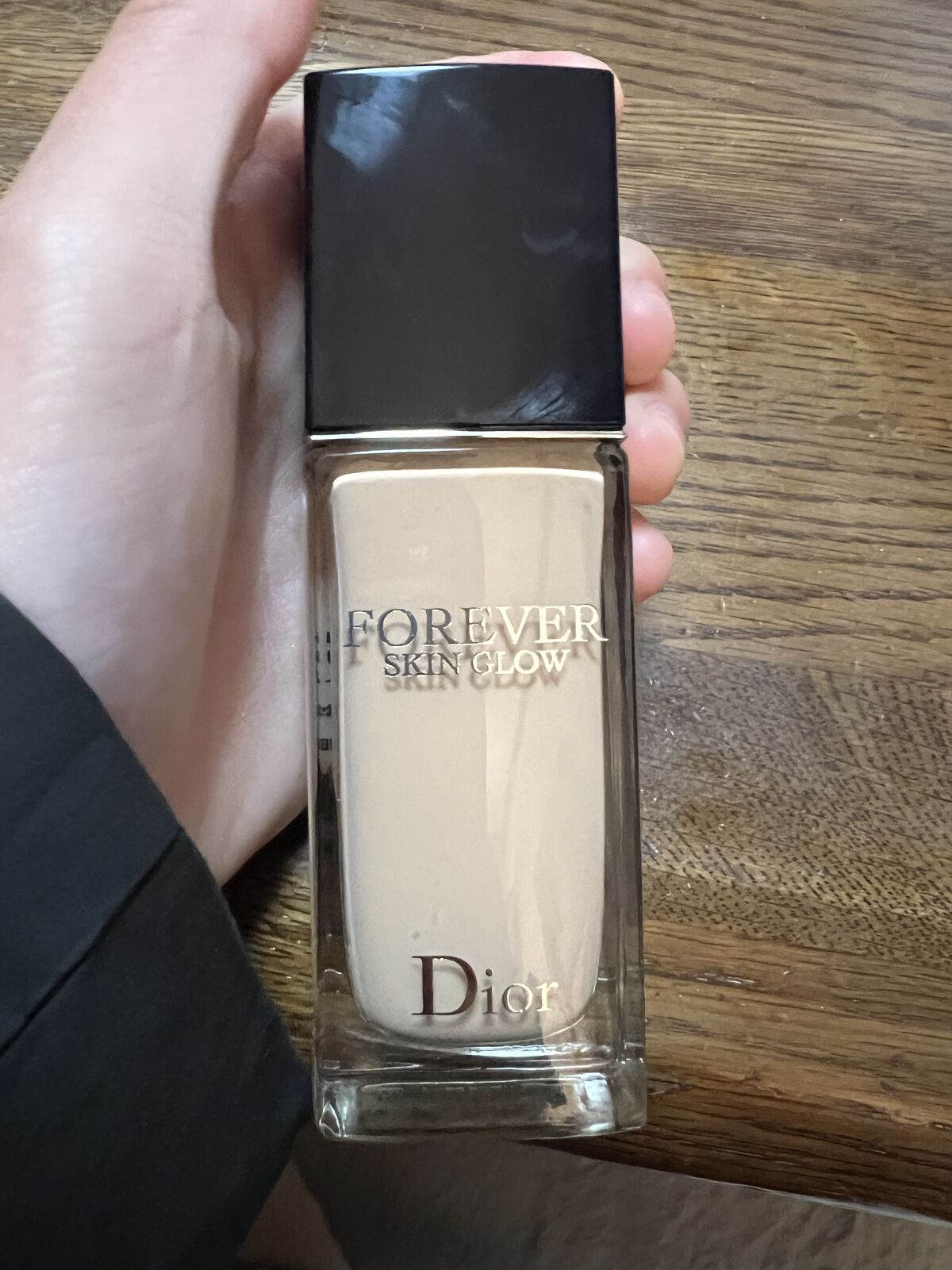 ディオールスキン フォーエヴァー フルイド グロウ/Dior/リキッドファンデーションを使ったクチコミ（1枚目）