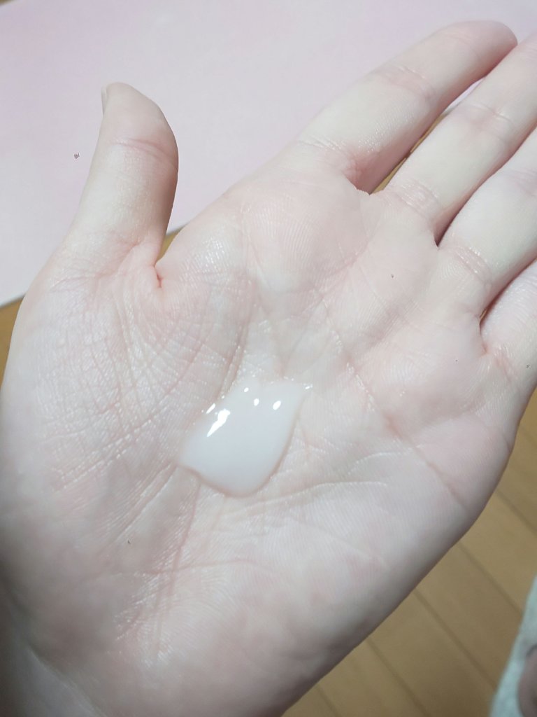 パーフェクトワンフォーカス スムースウォータリージェル ピュア/PERFECT ONE  FOCUS/オールインワン化粧品を使ったクチコミ（3枚目）