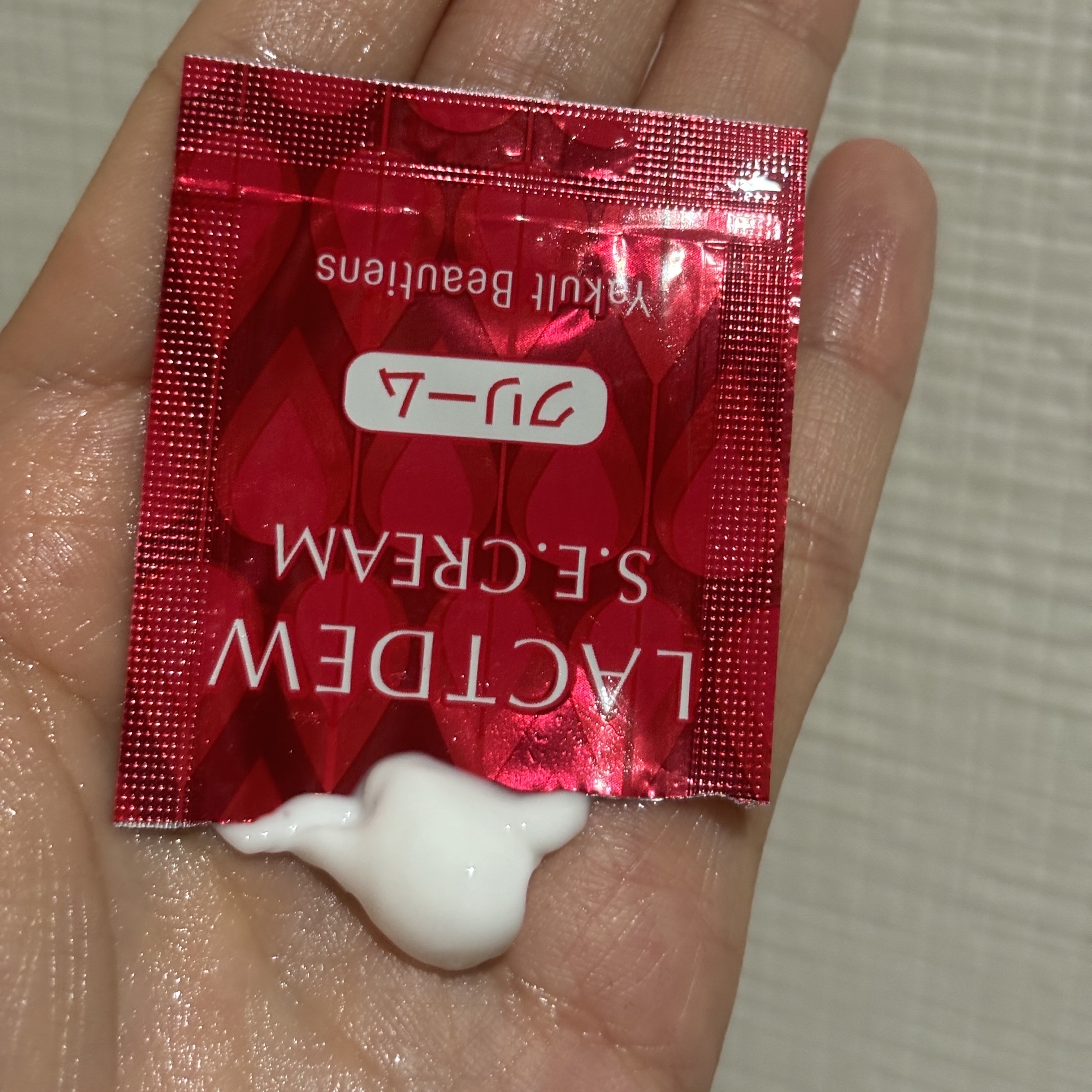 ラクトデュウ S.E.クリーム/ラクトデュウ/フェイスクリームを使ったクチコミ（3枚目）