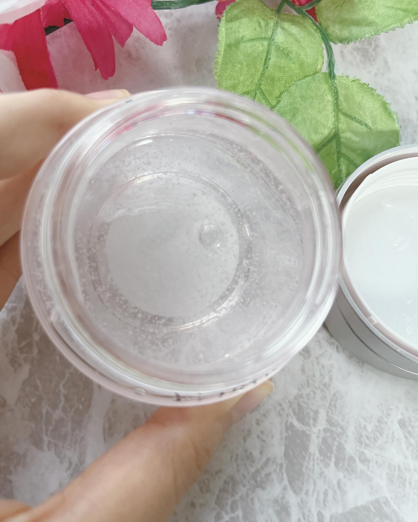 エリクシール ホワイト ブライトニング スリーピングジェルパック/エリクシール/フェイスクリームを使ったクチコミ（2枚目）