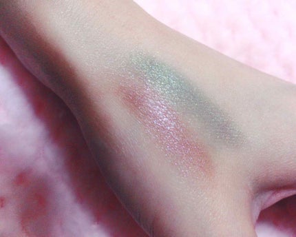 トーン タッチ アイズ/SUQQU/単色アイシャドウを使ったクチコミ(2枚目)