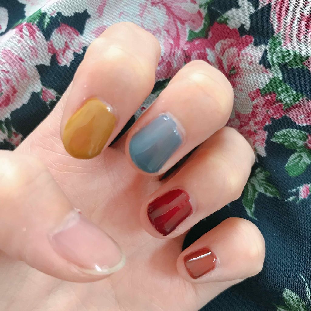 カラフルネイルズ/キャンメイク/マニキュアを使ったクチコミ(3枚目)