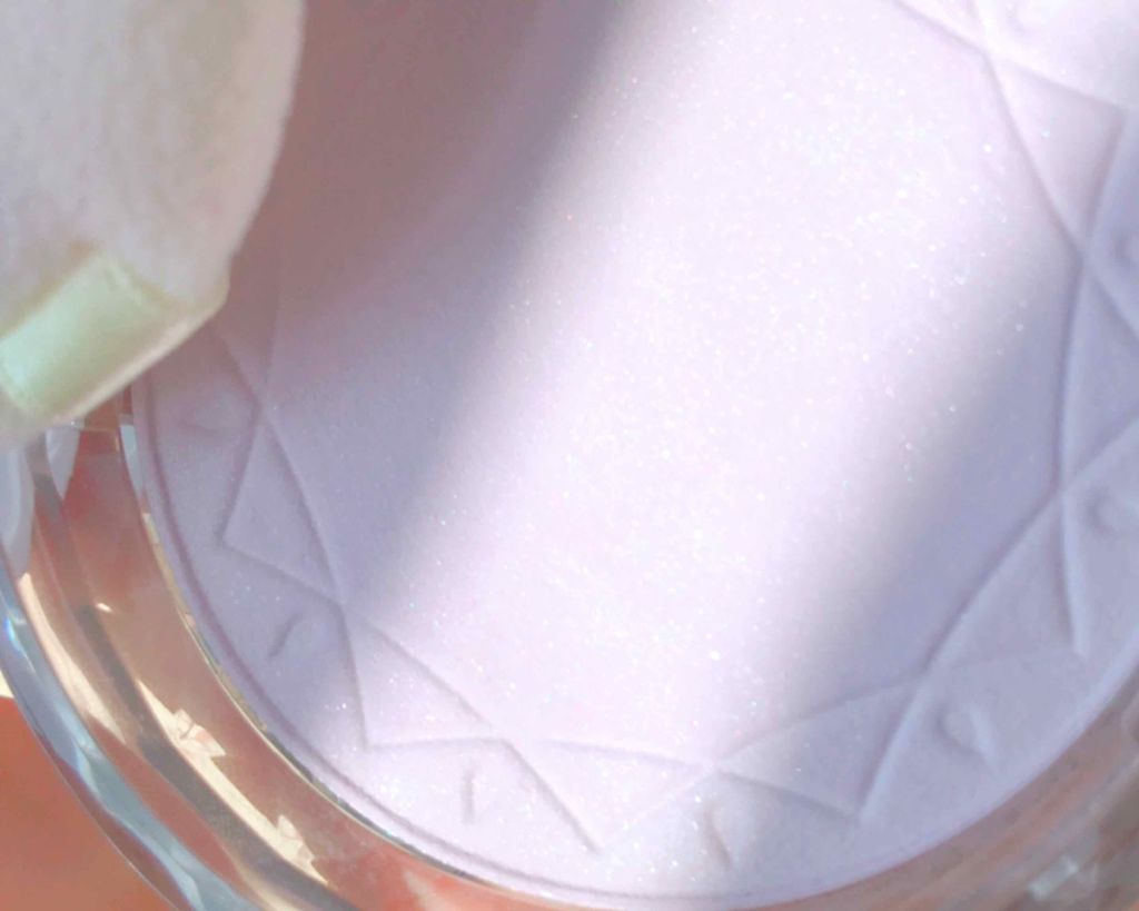 UVクリアフェイスパウダー/CEZANNE/プレストパウダーを使ったクチコミ(3枚目)