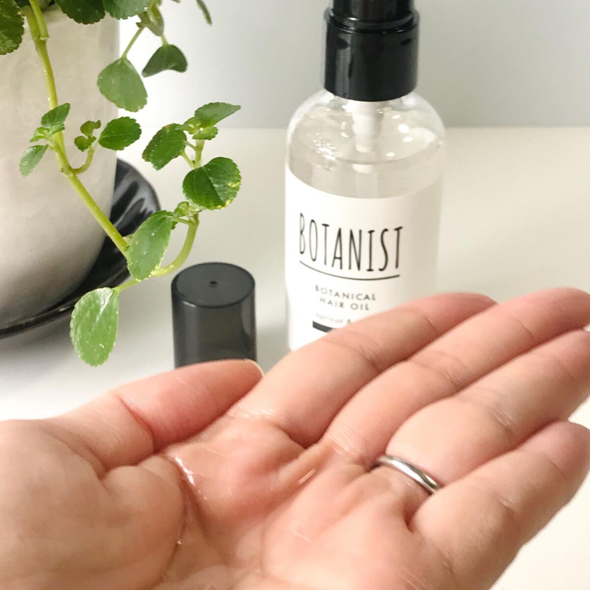 ボタニカルヘアオイル(モイスト)/BOTANIST/ヘアオイルを使ったクチコミ(4枚目)