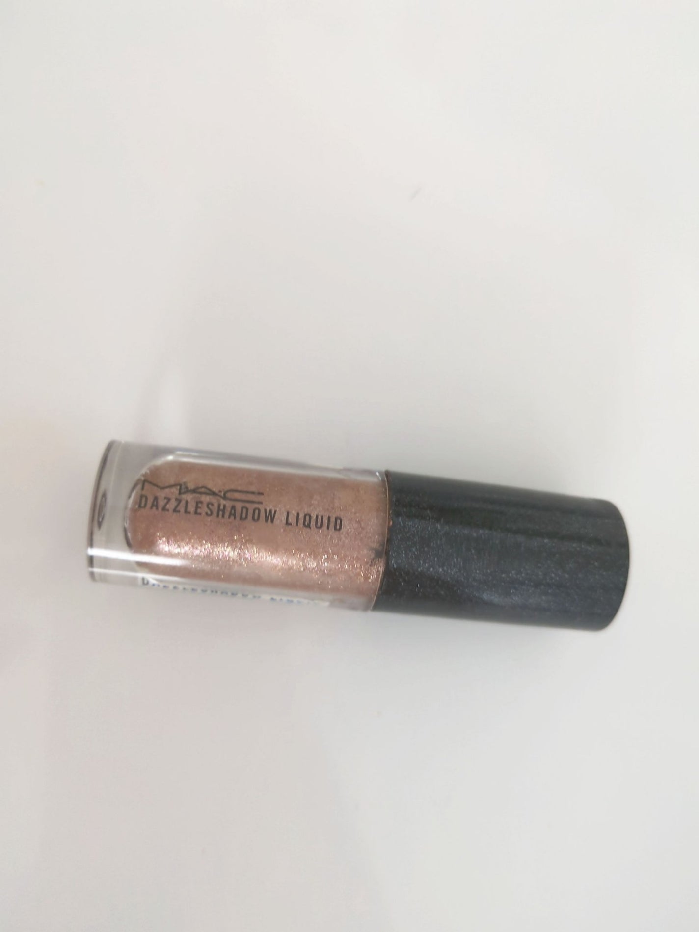 ダズルシャドウ リキッド/M・A・C/リキッドアイシャドウを使ったクチコミ(1枚目)