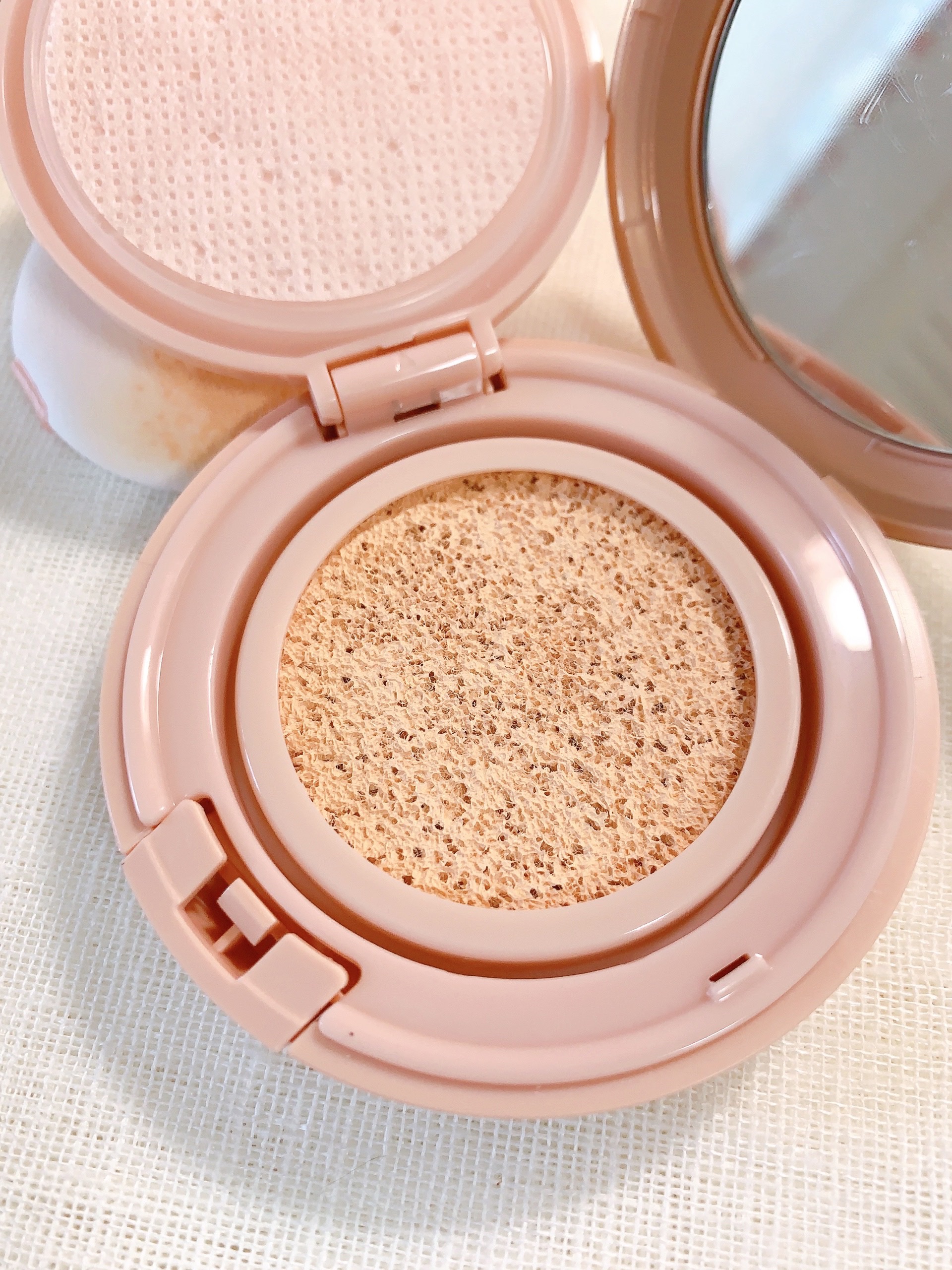 シースルー ヴェール コンパクト/PAUL & JOE BEAUTE/ファンデーションを使ったクチコミ（2枚目）