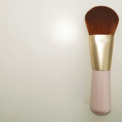 貝印 艶肌ファンデーションブラシのクチコミ「#貝印艶肌ファンデーションブラシ 1980円(税込)
✔️使用感
実は、ブラシでファンデーシ.....」(2枚目)