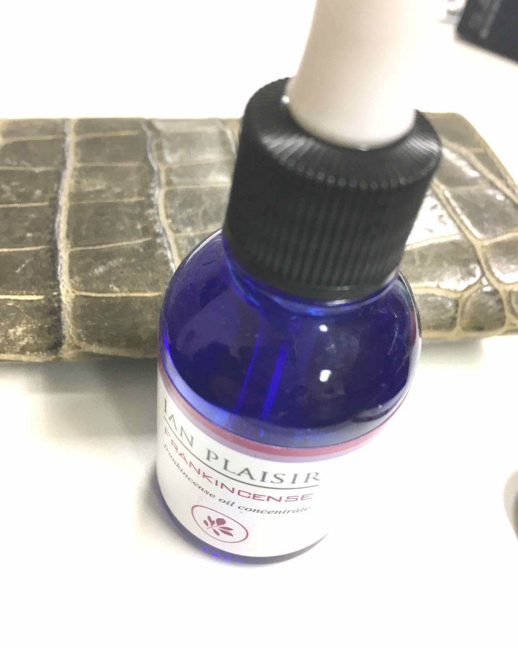 フランキンセンスオイルコンセントレート/イアンプレジール/フェイスオイルを使ったクチコミ(1枚目)