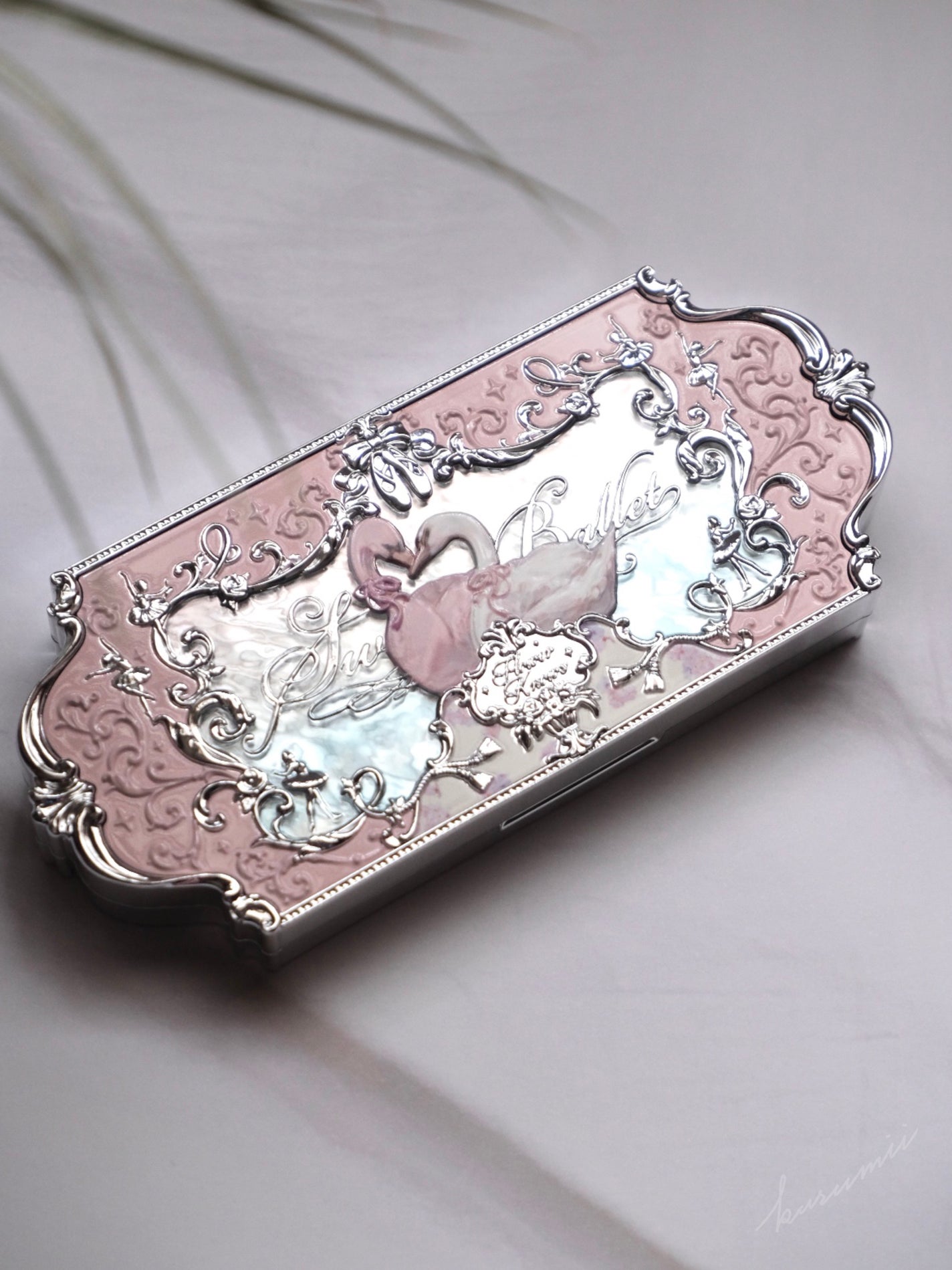 スキルレスライナー/LUMIURGLAS/リキッドアイライナーを使ったクチコミ(4枚目)