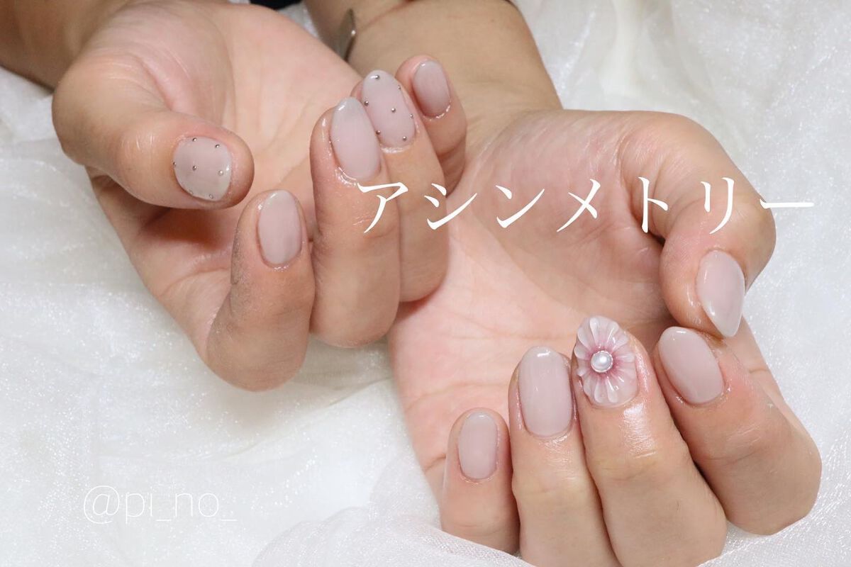 #アシメネイル,#フラワーネイルのネイルデザイン