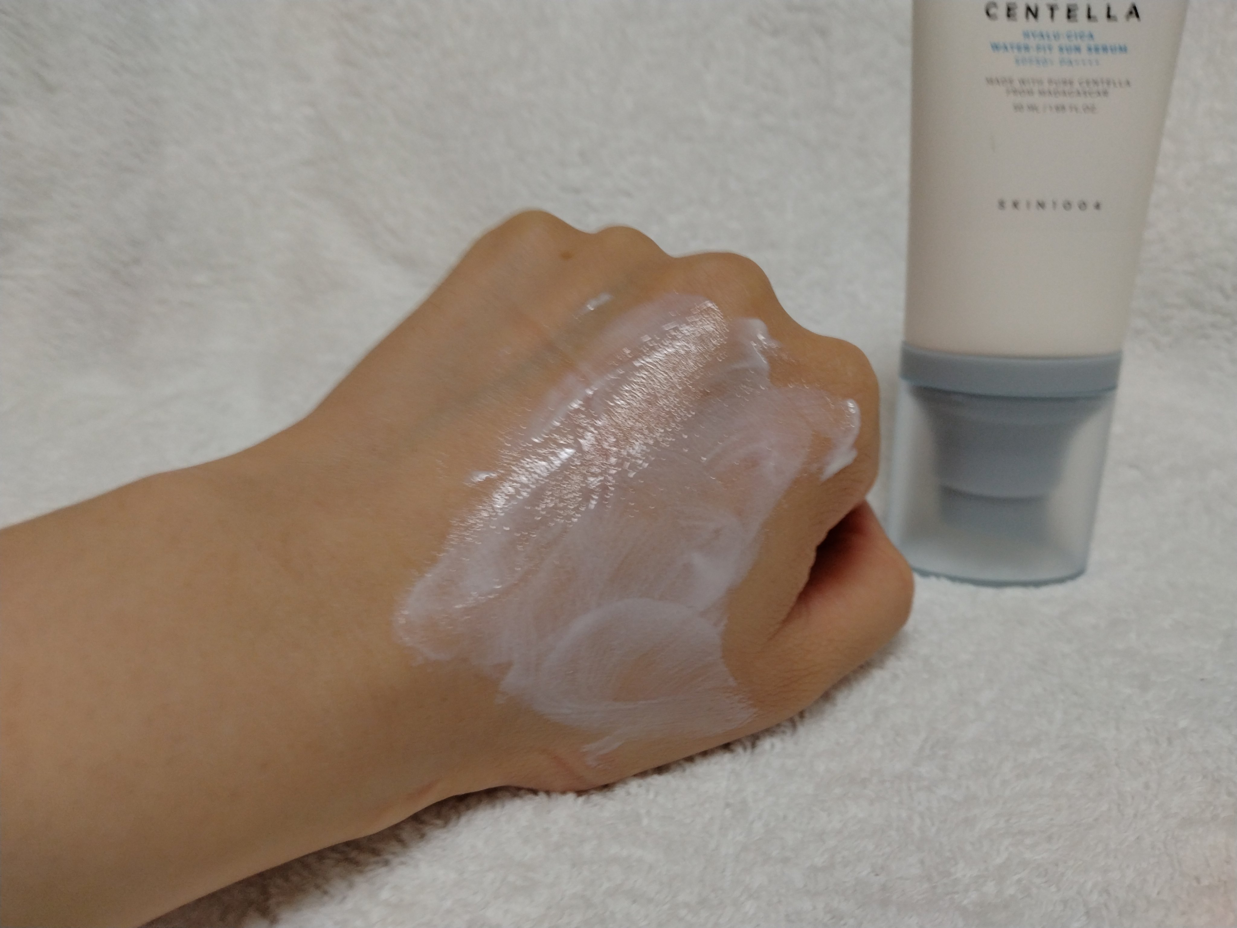 ヒアルーシカ ウォーターフィット サンセラム/SKIN1004/日焼け止めローションを使ったクチコミ（3枚目）