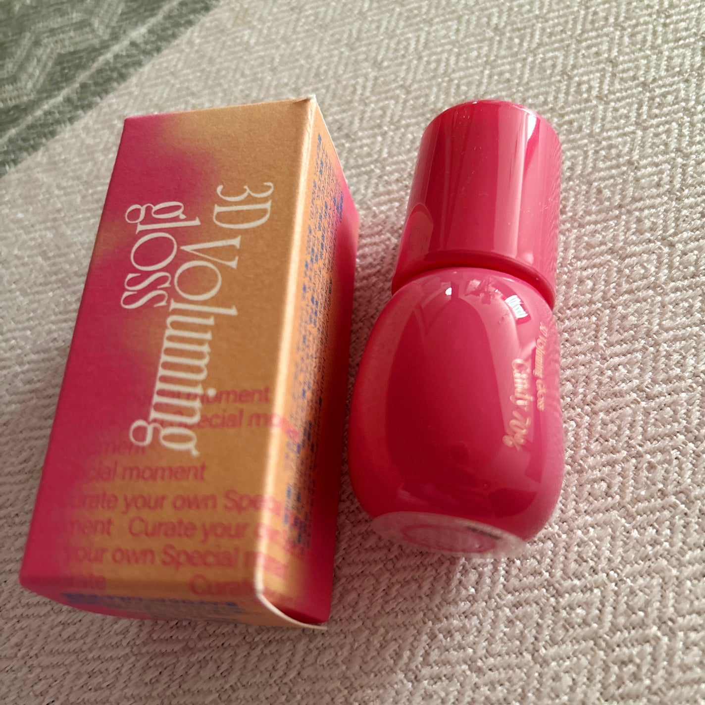 フィー 3Dボリューミンググロス/fwee/リップグロスを使ったクチコミ(1枚目)