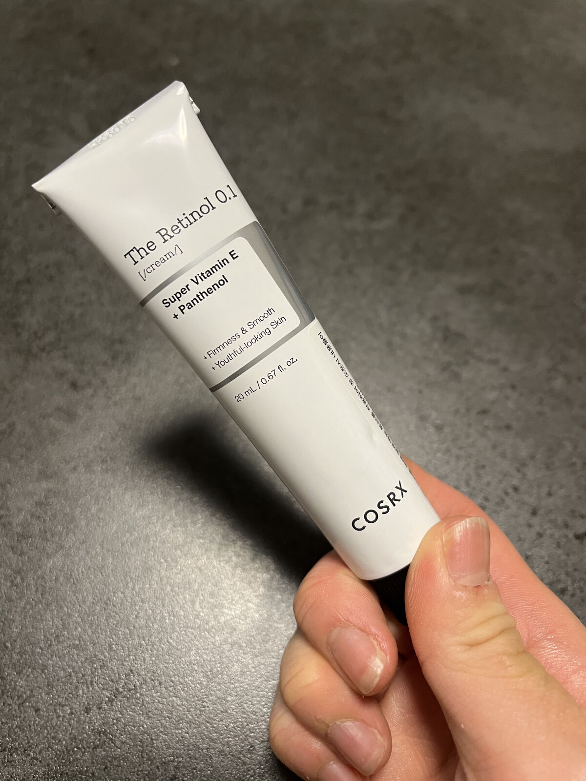 COSRX 
RXザレチノール0.1クリーム
20ml ¥2600

LIPSさんを通じてCOSRXさんから頂きました。
ありがとうございます🙇‍♀️

まず、レチノールって何？ってなったので、調べてみました💡
⇒レチノ