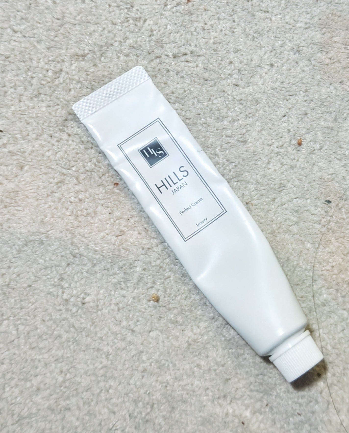 HILLSハンドネイル美容クリーム Luxury/HILLS JAPAN/ハンドクリームを使ったクチコミ(1枚目)