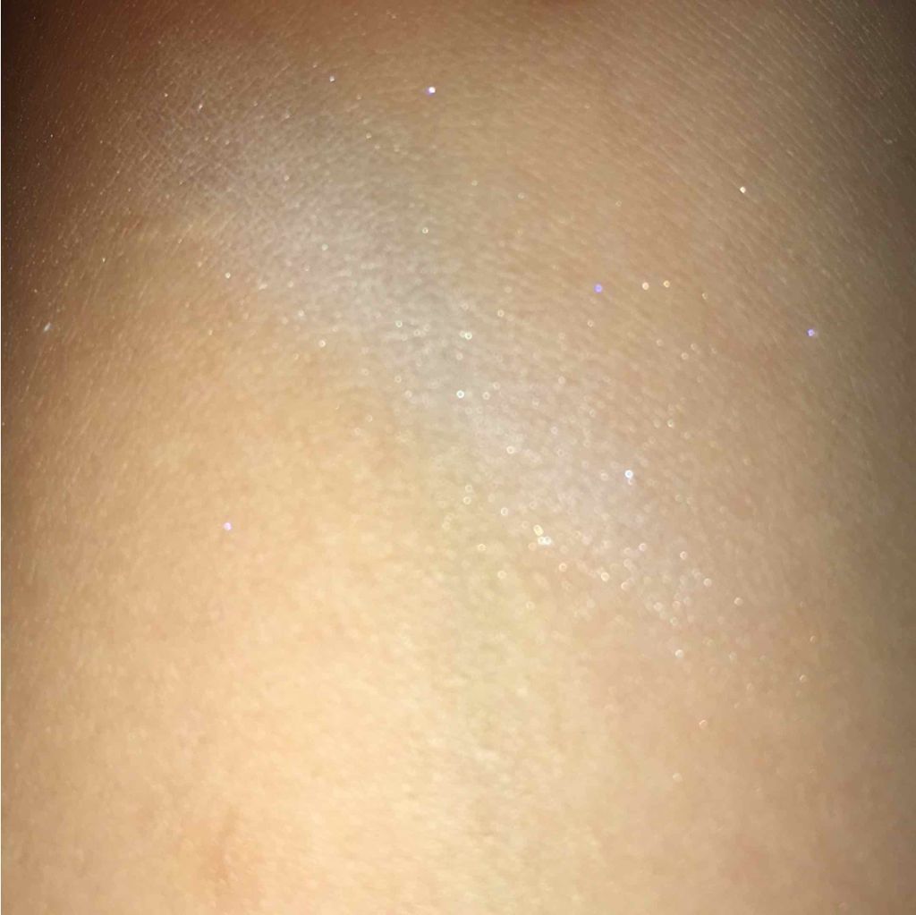 ムーンブルーム フィニッシングパウダー/RMK/プレストパウダーを使ったクチコミ(2枚目)