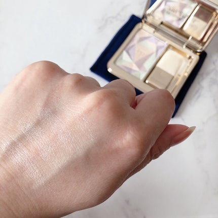 ル・レオスールデクラ /クレ・ド・ポー ボーテ/パウダーハイライトを使ったクチコミ(7枚目)