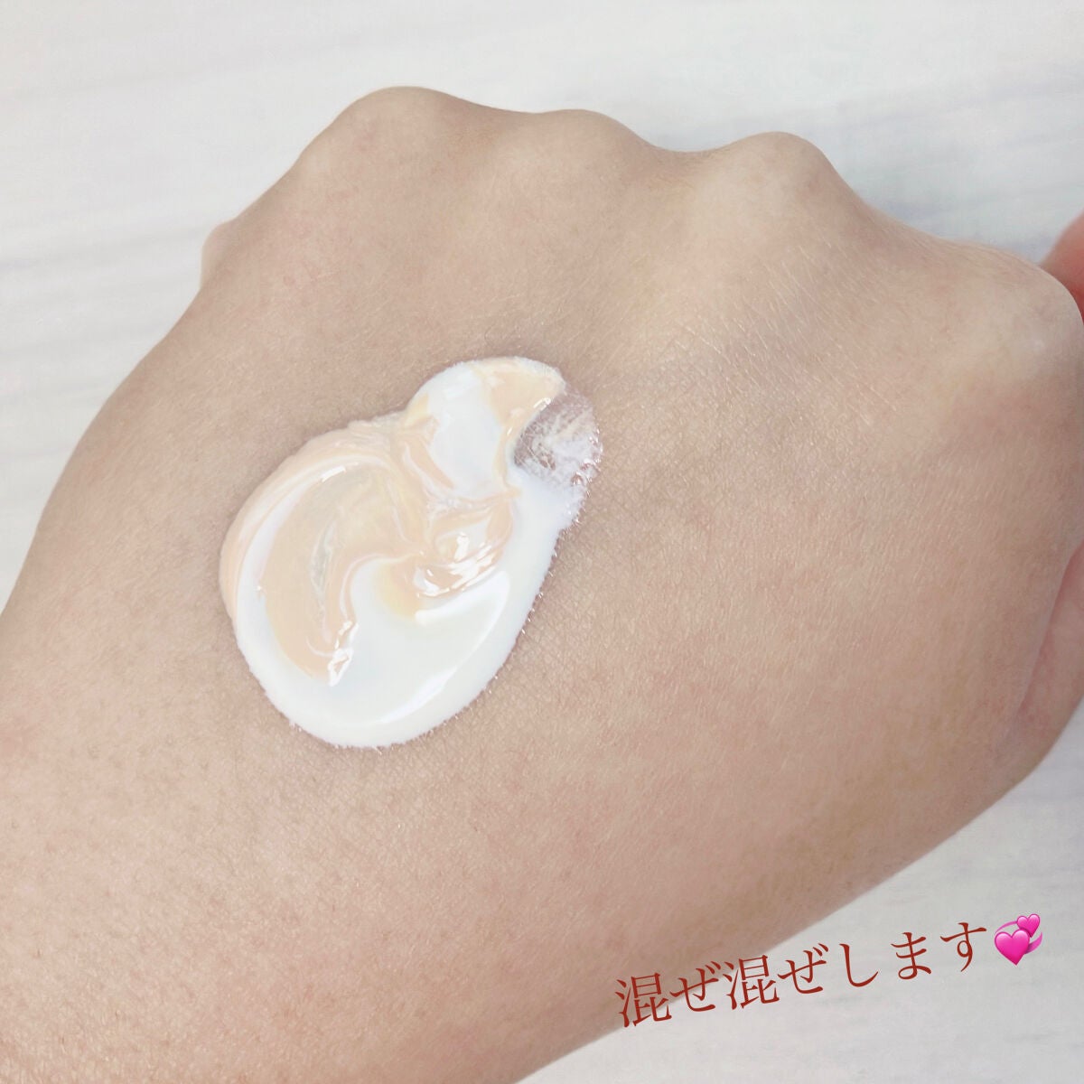 マットシフォンUVモイストベース/KiSS/化粧下地を使ったクチコミ(4枚目)