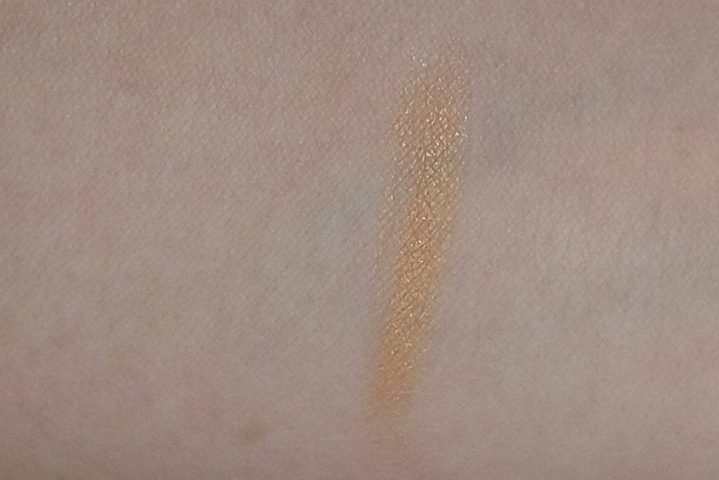 UR GLAM POWDER EYESHADOW/U R GLAM/単色アイシャドウを使ったクチコミ(4枚目)