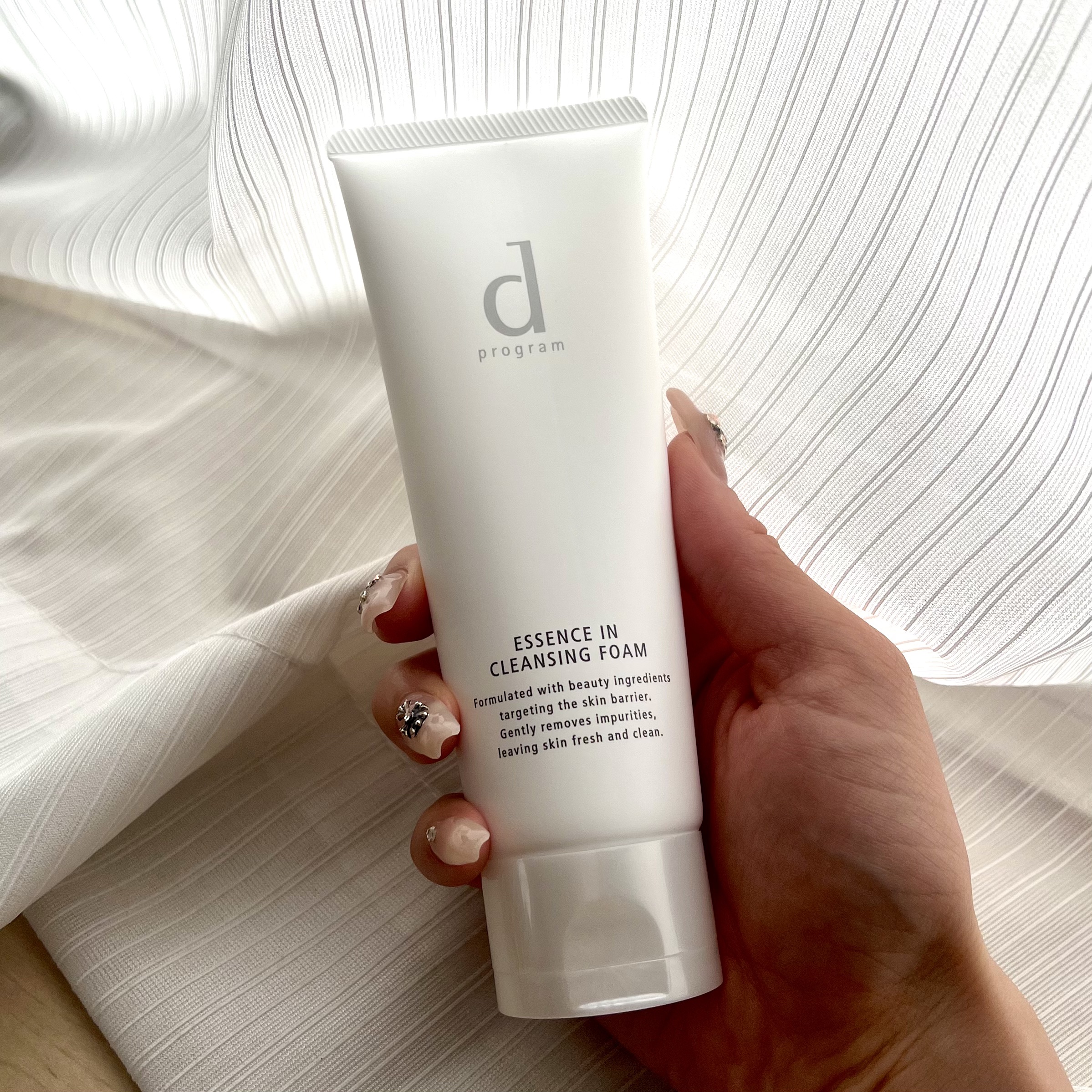 エッセンスイン クレンジングフォーム/d プログラム/洗顔フォームを使ったクチコミ（1枚目）