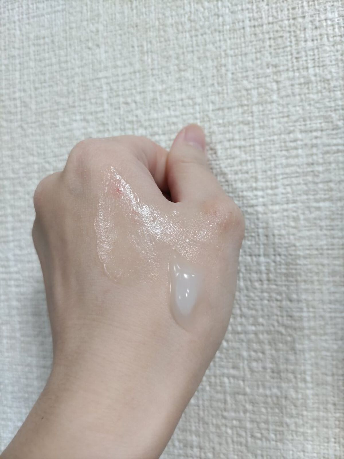 わたしは温泉水が75％の水分クリームでうるおう。/あしたるんるん/フェイスクリームを使ったクチコミ（2枚目）