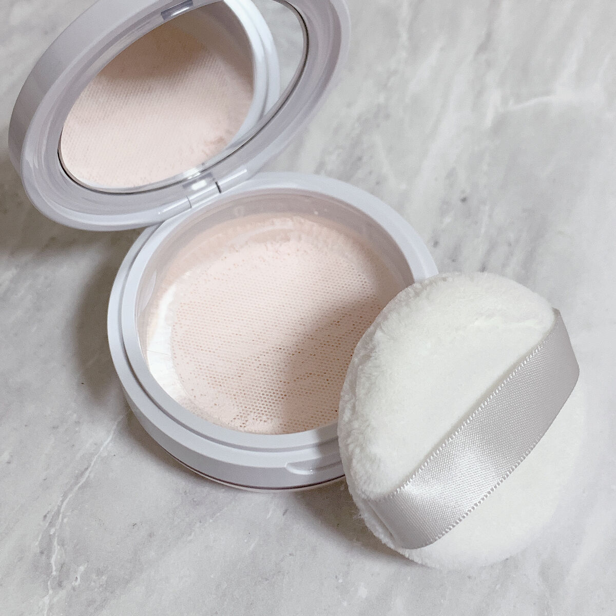 ポアレスフィクサー フェアリーピンク(レフィル)7.5g/プリマヴィスタ/ルースパウダーを使ったクチコミ（1枚目）