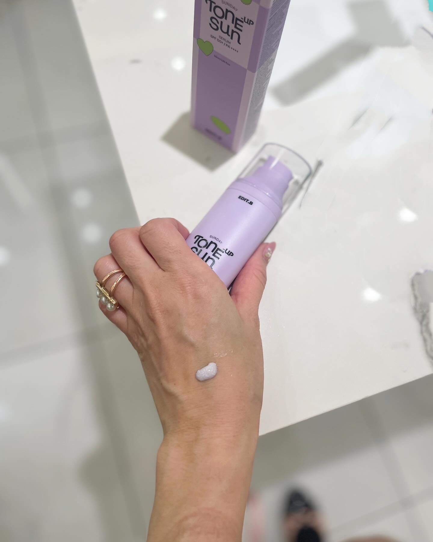 サンデートーンアップサンセラム/EDIT.B/美容液を使ったクチコミ（3枚目）