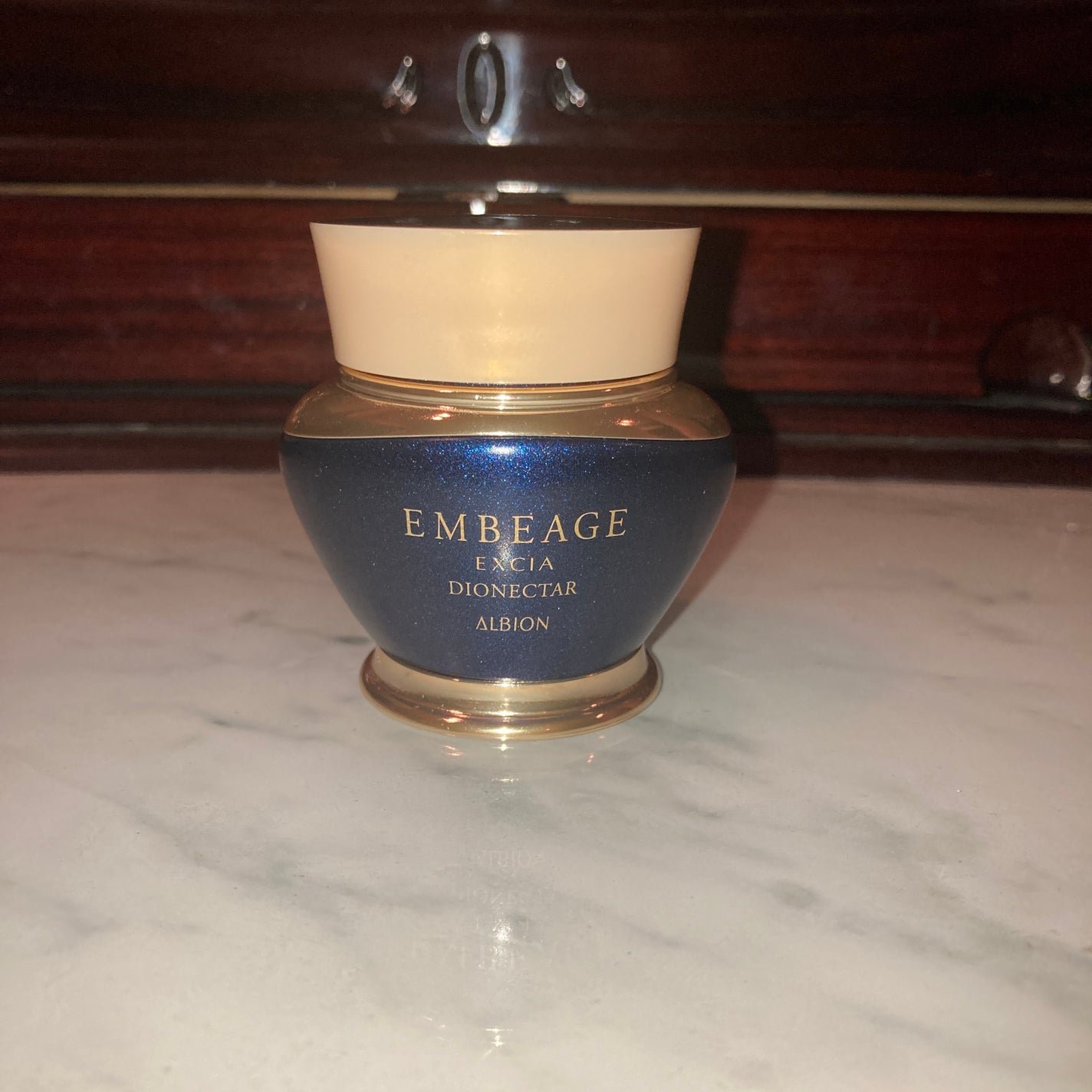 ゆつき on LIPS 「冬の時期にオススメ高級美容液☃️乾燥から潤いたい人にオススメ商..」(1枚目)