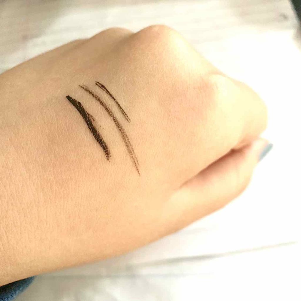 モテライナー リキッド/UZU BY FLOWFUSHI/リキッドアイライナーを使ったクチコミ（3枚目）