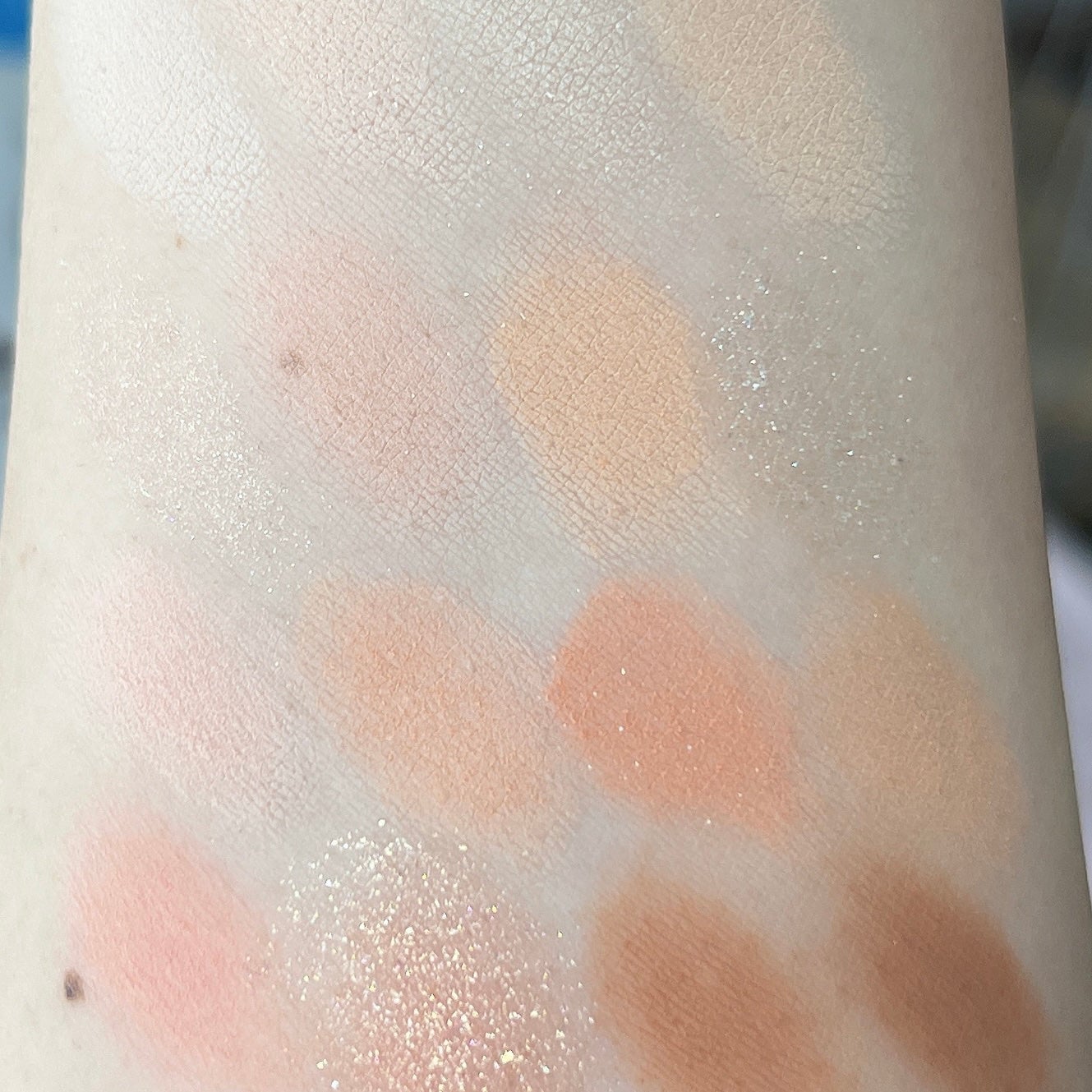 ソフトブラーリングアイパレット/wakemake/アイシャドウパレットを使ったクチコミ(4枚目)