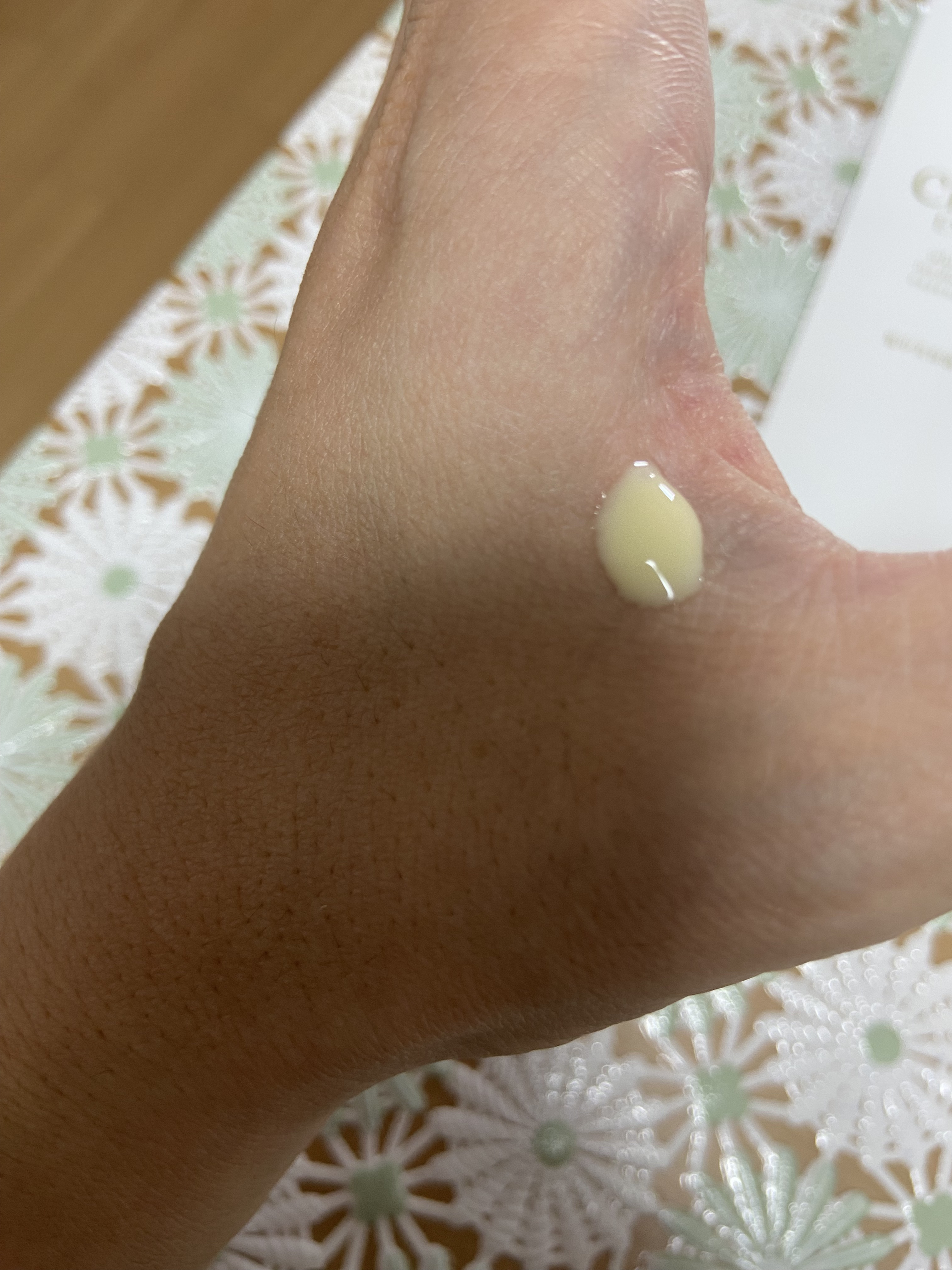 シナールエクシア　ホワイトメディカルエッセンス/シオノギ製薬/美容液を使ったクチコミ（2枚目）