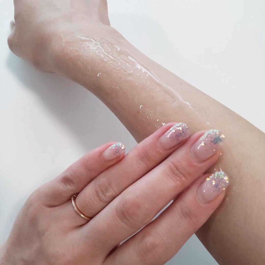 クレビス リ・ミーエッセンスジェル 無香料/clevis/ボディローションを使ったクチコミ(3枚目)