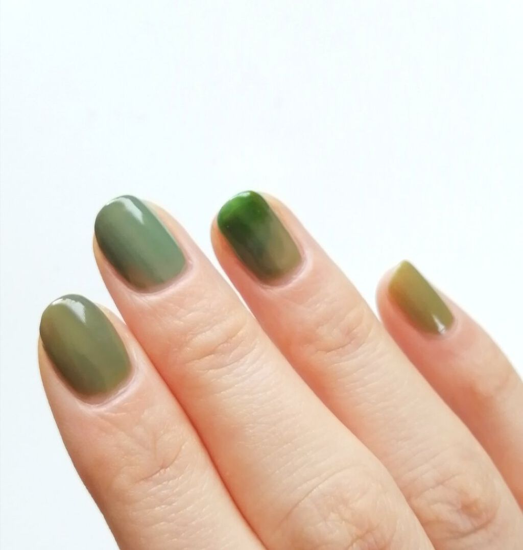 グラッシーネイルカラー/Laka/マニキュアを使ったクチコミ（2枚目）