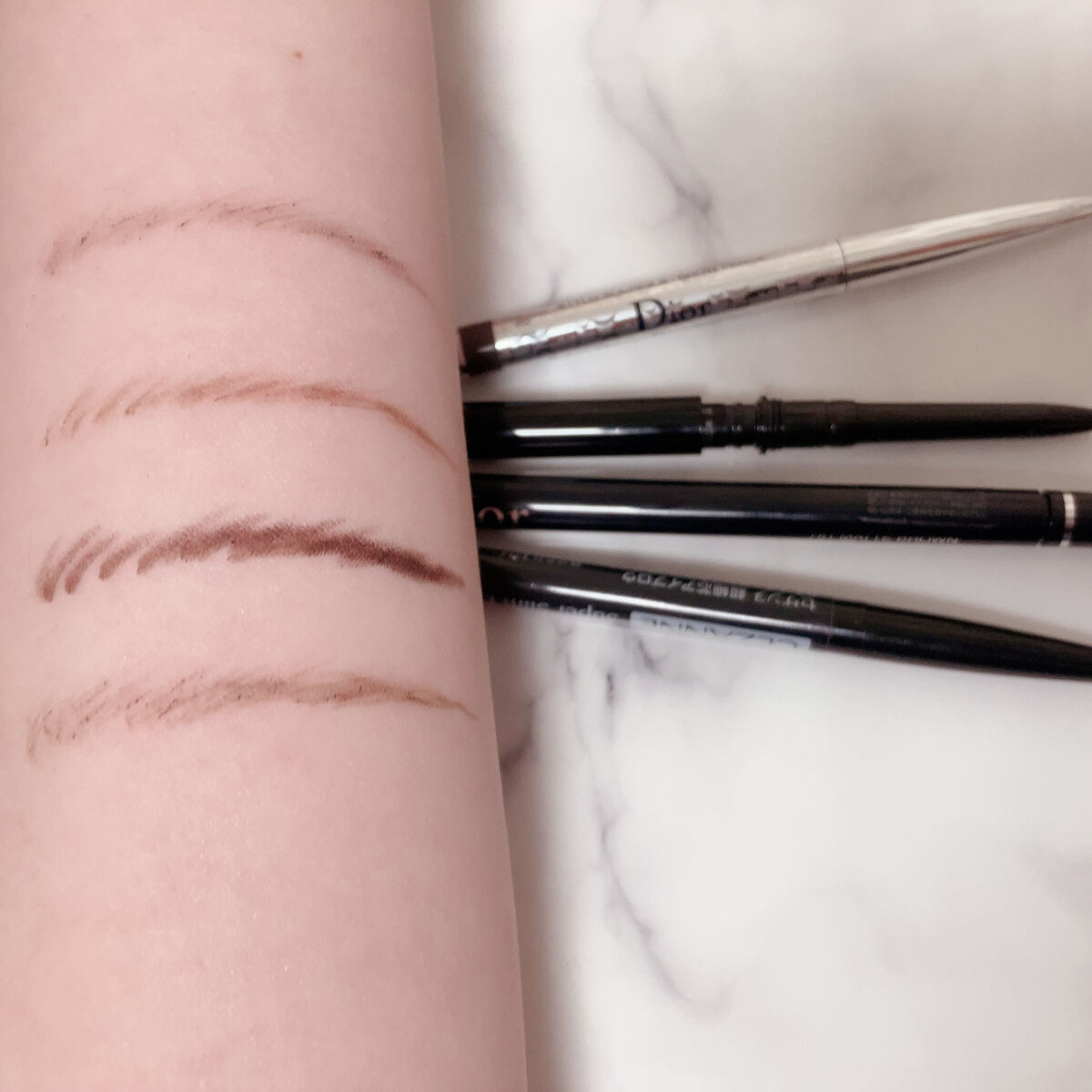【旧】ディオールショウ ブロウ スタイラー/Dior/アイブロウペンシルを使ったクチコミ（2枚目）