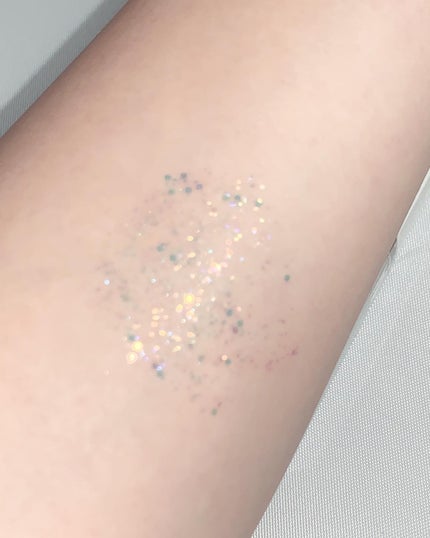 アイドルプリズムグリッター/chee shu/グリッターを使ったクチコミ(4枚目)