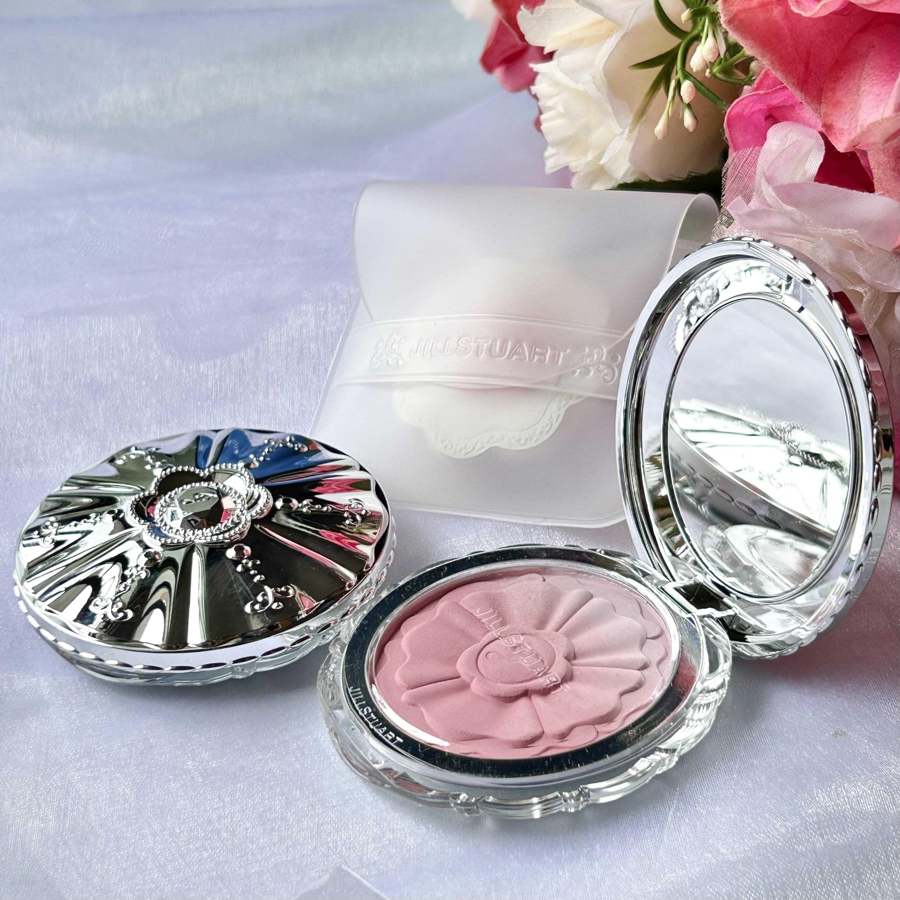 フラワークチュール メイクアップパフ/JILL STUART/パフ・スポンジを使ったクチコミ（2枚目）