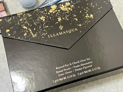 beyond powder/Illamasqua/パウダーハイライトを使ったクチコミ(3枚目)