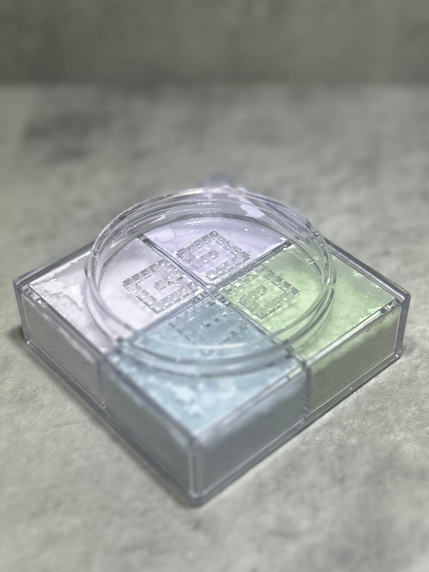 プリズム・リーブル/GIVENCHY/ルースパウダーを使ったクチコミ(3枚目)