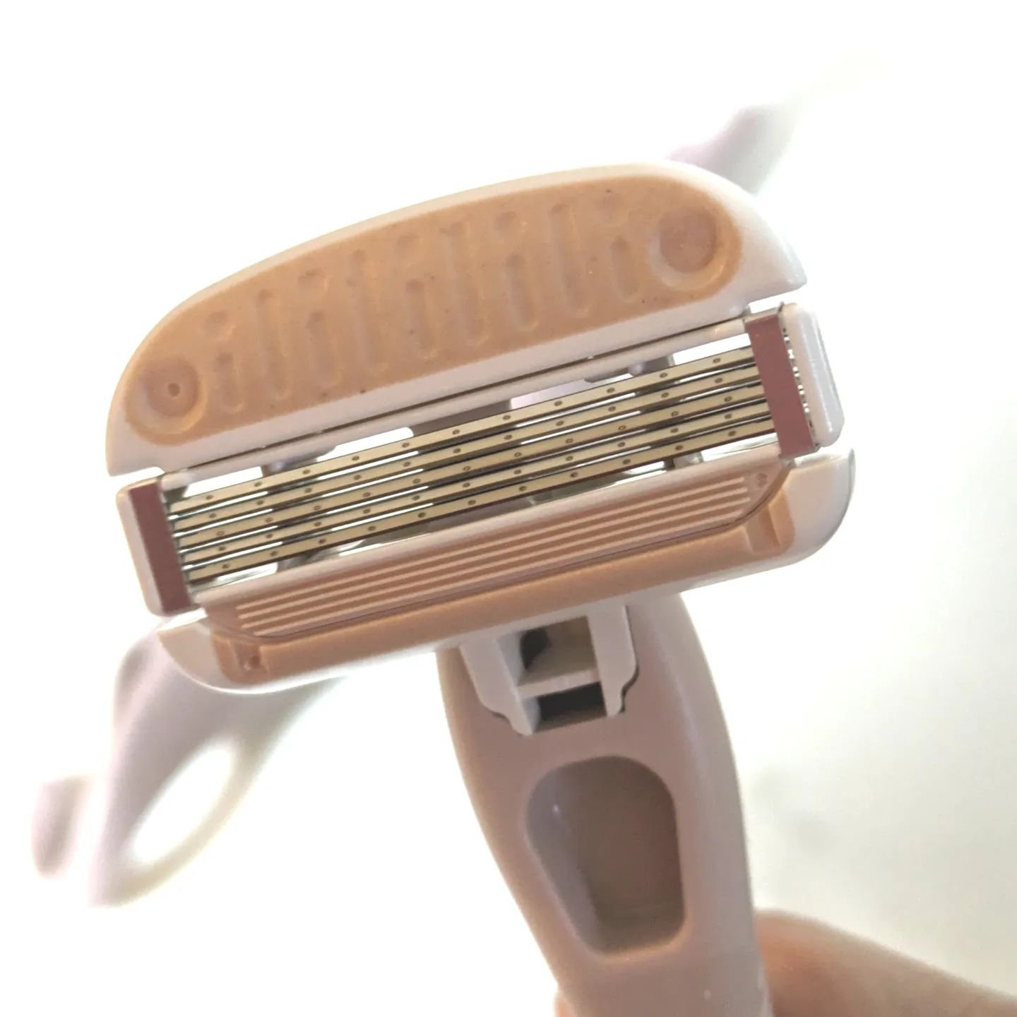 miness ボディ用カミソリ 替刃2個付/貝印/シェーバーを使ったクチコミ（3枚目）