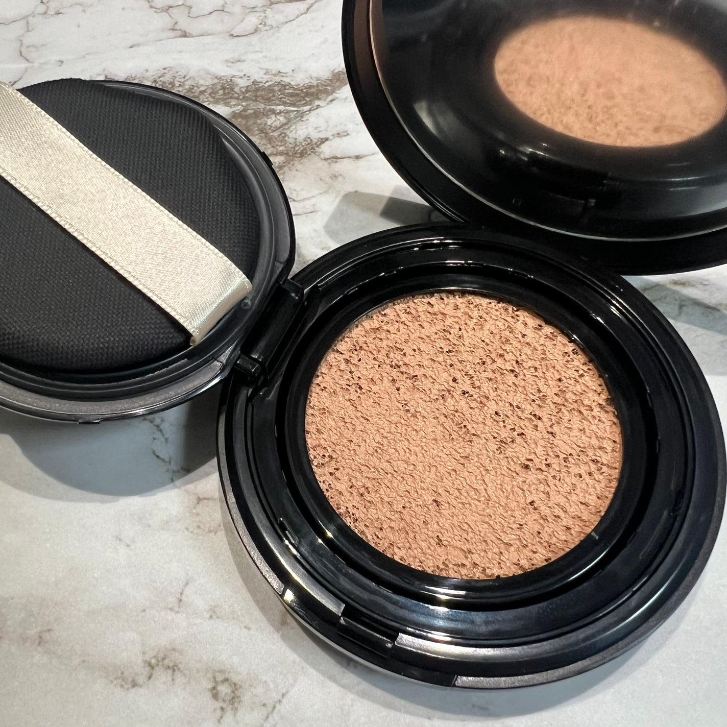 ドラマティックエッセンスクッション グロウ/マキアージュ/クッションファンデーションを使ったクチコミ(2枚目)