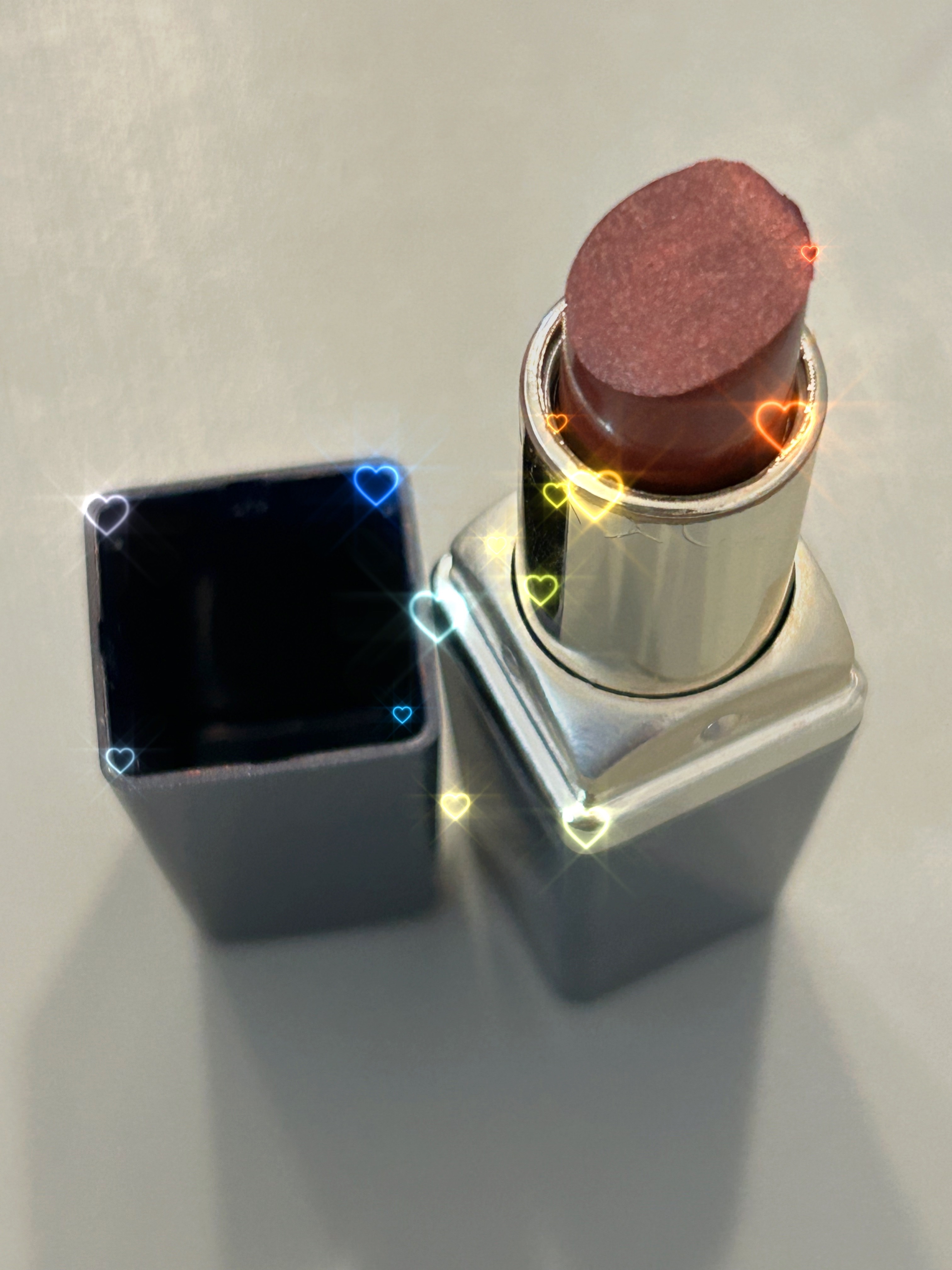 エイボン　カラールージュエクセレンス/エフエムジー&ミッション/口紅を使ったクチコミ（1枚目）