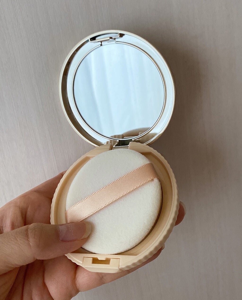 【旧品】マシュマロフィニッシュパウダー/キャンメイク/プレストパウダーを使ったクチコミ(2枚目)