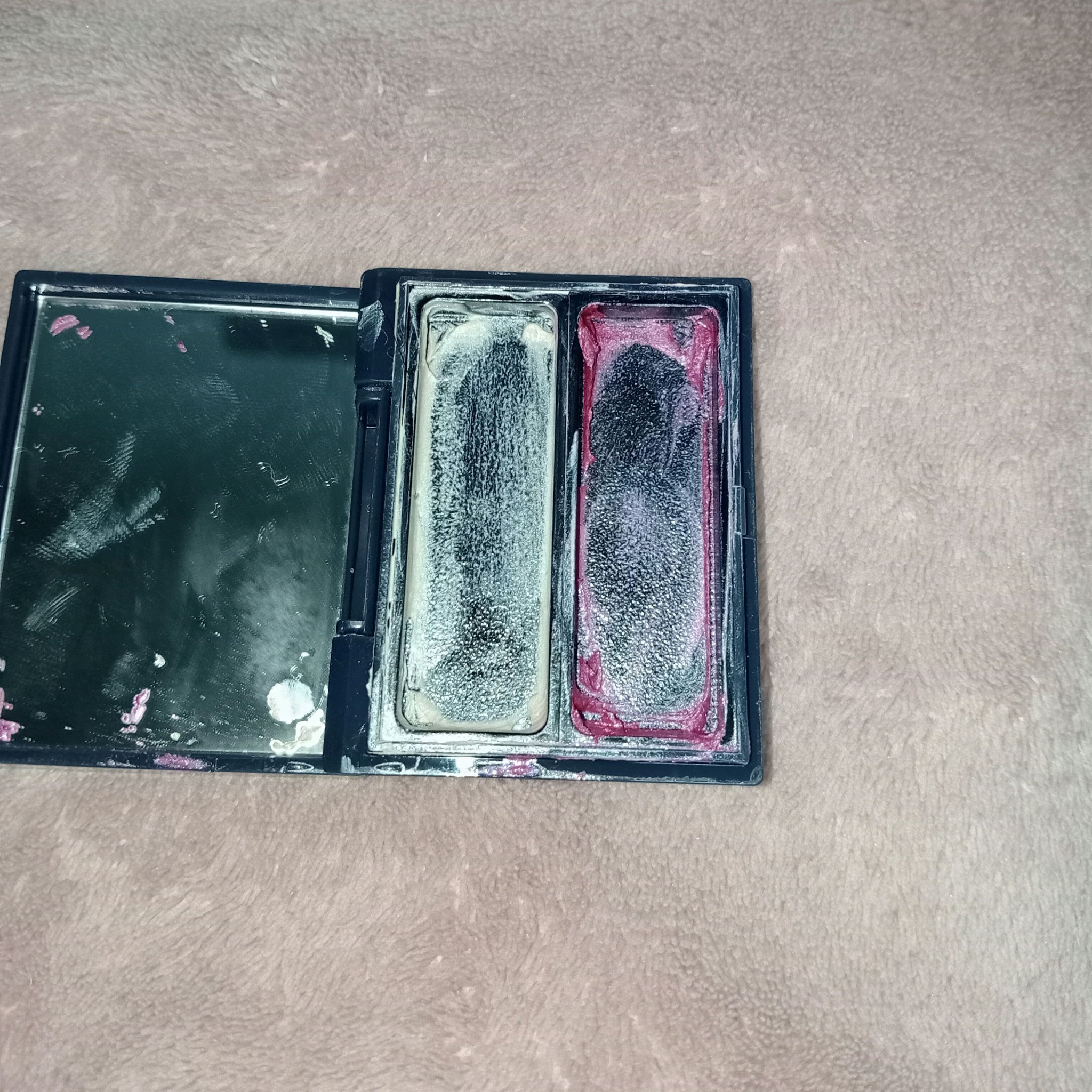 セラムマルチグロウデュオ 104 Amethyst/Borica/クリームハイライトを使ったクチコミ（1枚目）