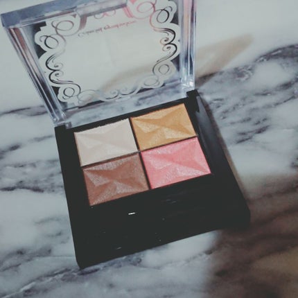 カラフルアイシャドウ/DAISO/アイシャドウパレットを使ったクチコミ(3枚目)