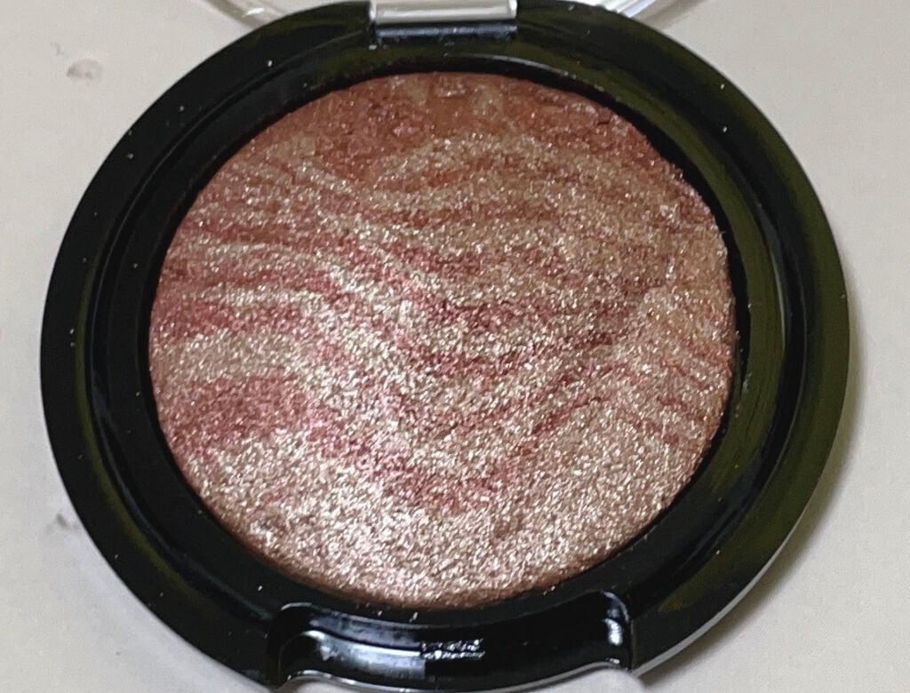 UR GLAM EYE & CHEEK COLOR/U R GLAM/単色アイシャドウを使ったクチコミ(2枚目)