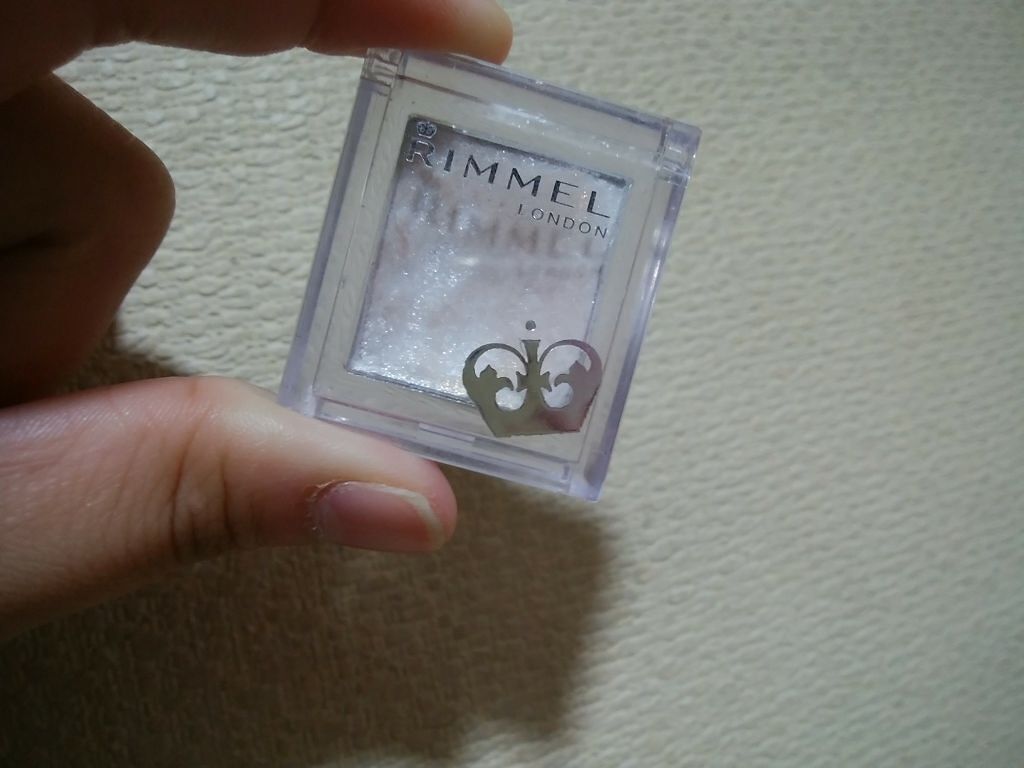 プリズム パウダーアイカラー/リンメル ロンドン/単色アイシャドウを使ったクチコミ（1枚目）