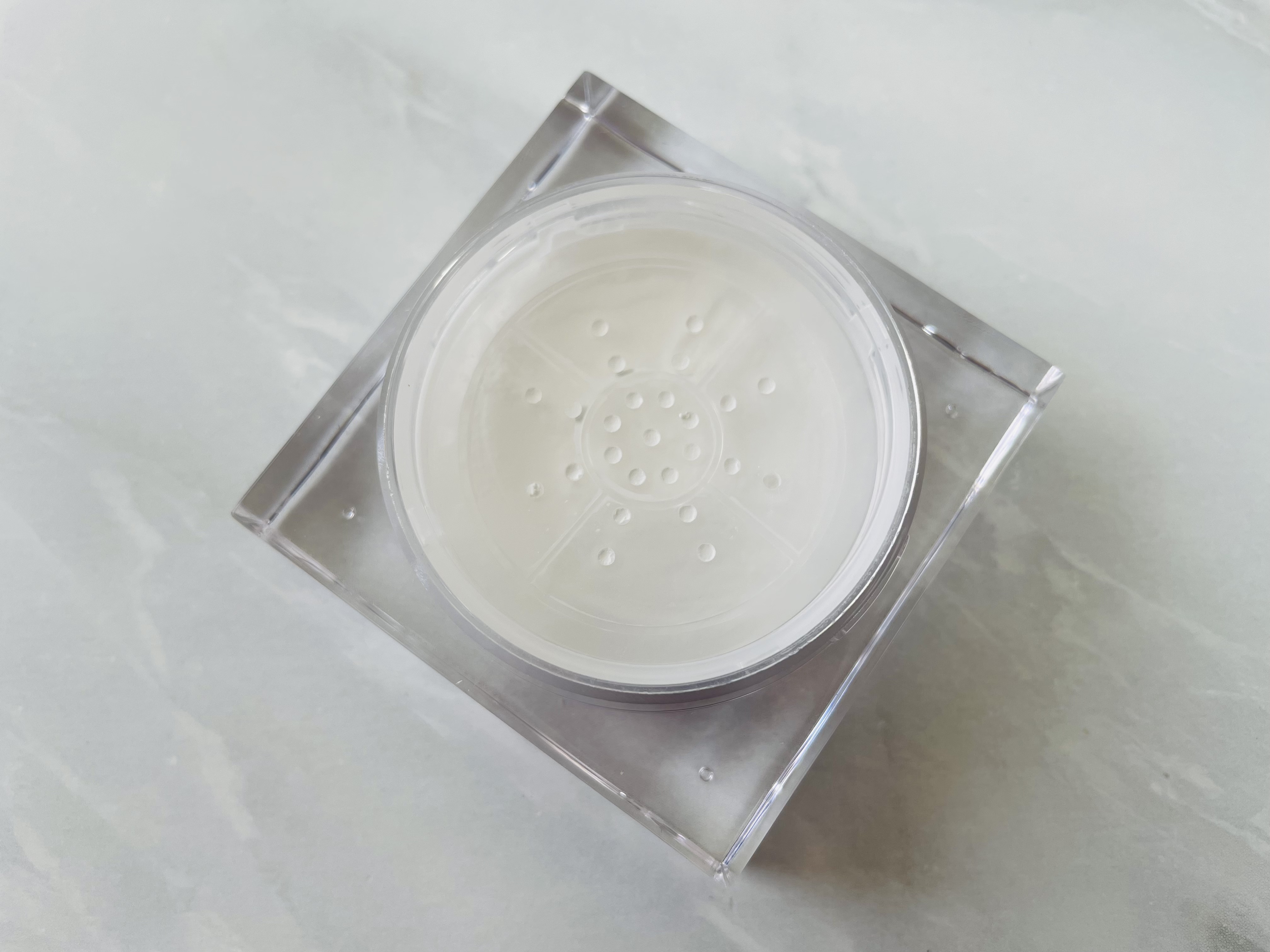 フェイス ブラー フィニッシング パウダー/Dear.A/ルースパウダーを使ったクチコミ（3枚目）