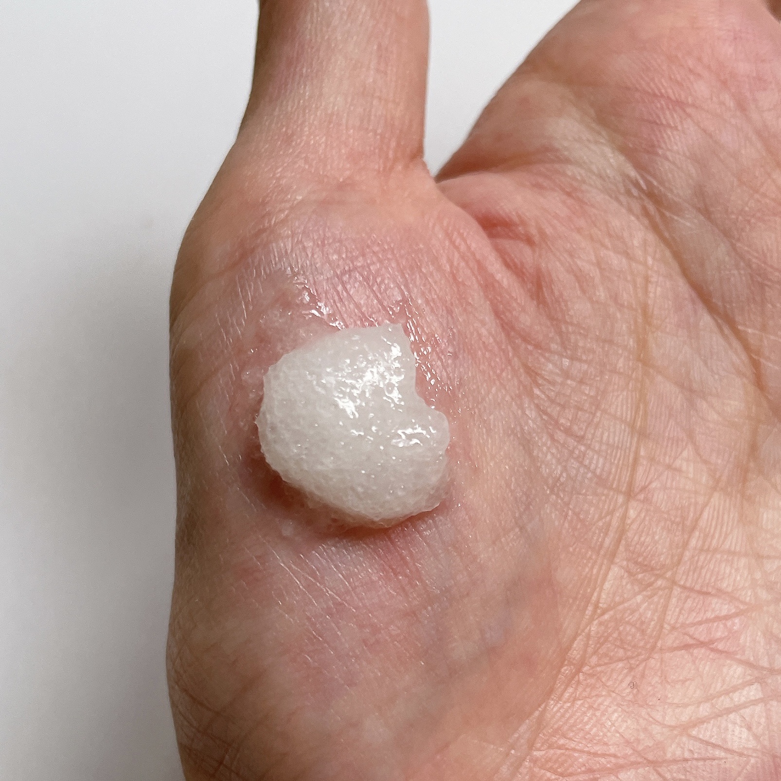 ローズマリー スカルプ スクラブ/AROMATICA/ヘッドスクラブを使ったクチコミ（2枚目）